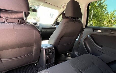 Volkswagen Jetta VI, 2012 год, 900 000 рублей, 9 фотография