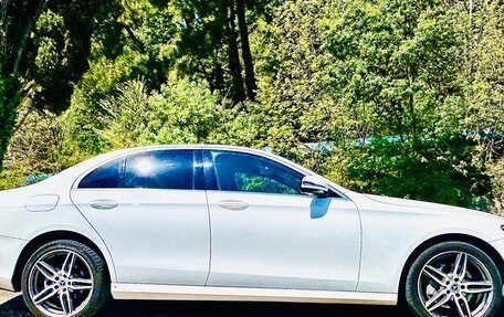 Mercedes-Benz E-Класс, 2019 год, 1 700 000 рублей, 5 фотография