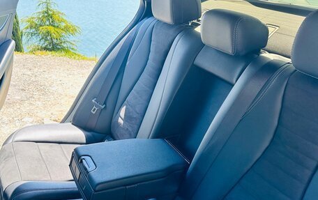 Mercedes-Benz E-Класс, 2019 год, 1 700 000 рублей, 15 фотография