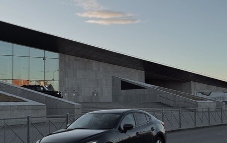 Mazda Axela, 2018 год, 1 900 000 рублей, 2 фотография