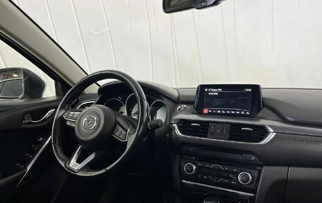 Mazda 6, 2017 год, 1 910 000 рублей, 11 фотография