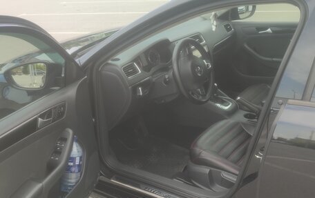 Volkswagen Jetta VI, 2013 год, 1 299 000 рублей, 11 фотография