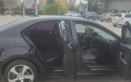Volkswagen Jetta VI, 2013 год, 1 299 000 рублей, 15 фотография