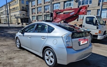 Toyota Prius, 2010 год, 1 000 000 рублей, 5 фотография