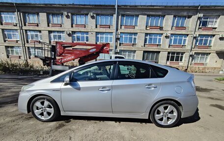 Toyota Prius, 2010 год, 1 000 000 рублей, 6 фотография