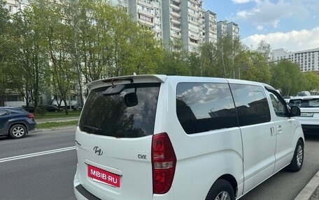 Hyundai Grand Starex Grand Starex I рестайлинг 2, 2011 год, 1 050 000 рублей, 3 фотография