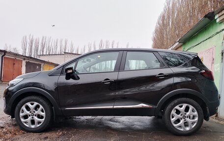 Renault Kaptur I рестайлинг, 2017 год, 1 700 000 рублей, 4 фотография