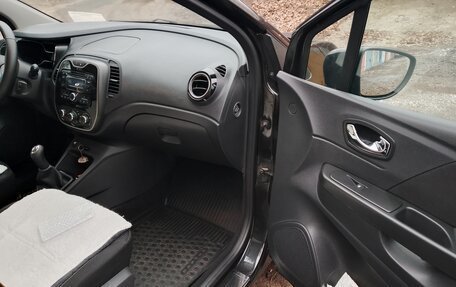 Renault Kaptur I рестайлинг, 2017 год, 1 700 000 рублей, 10 фотография