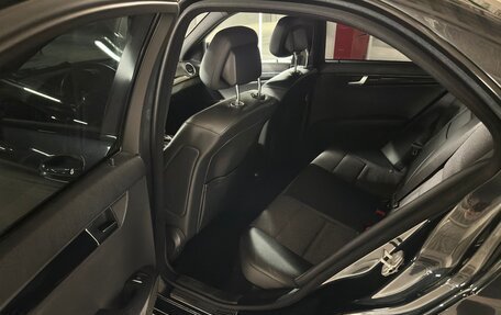 Mercedes-Benz C-Класс, 2011 год, 1 600 000 рублей, 14 фотография