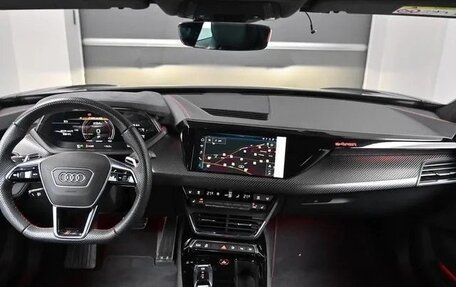 Audi RS e-tron GT, 2021 год, 10 170 000 рублей, 11 фотография