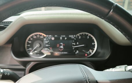 Land Rover Defender II, 2021 год, 11 000 000 рублей, 8 фотография