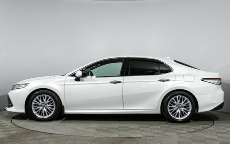 Toyota Camry, 2018 год, 2 650 000 рублей, 8 фотография