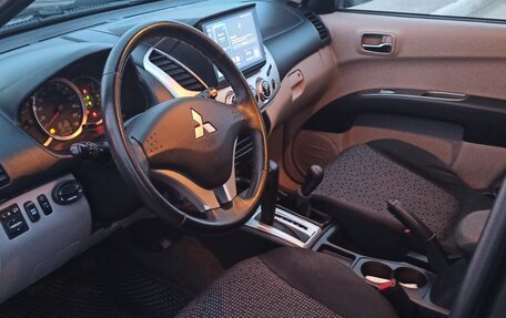 Mitsubishi L200 IV рестайлинг, 2010 год, 1 449 000 рублей, 6 фотография