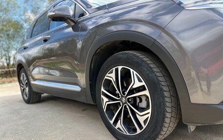 Hyundai Santa Fe IV, 2019 год, 3 250 000 рублей, 12 фотография