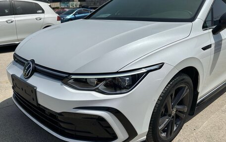Volkswagen Golf VIII, 2021 год, 2 350 000 рублей, 2 фотография