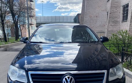 Volkswagen Passat B6, 2008 год, 600 000 рублей, 2 фотография