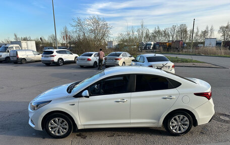 Hyundai Solaris II рестайлинг, 2017 год, 1 290 000 рублей, 2 фотография