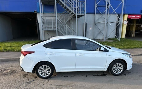 Hyundai Solaris II рестайлинг, 2017 год, 1 290 000 рублей, 3 фотография