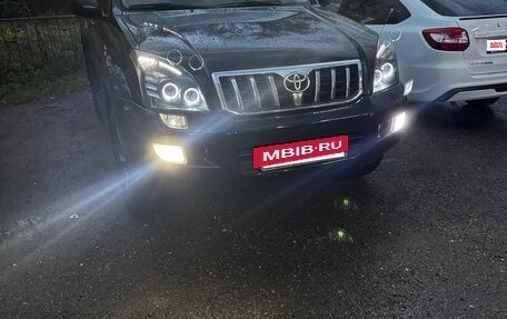 Toyota Land Cruiser Prado 120 рестайлинг, 2009 год, 2 700 000 рублей, 2 фотография