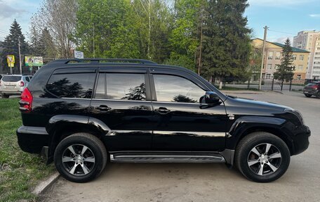 Toyota Land Cruiser Prado 120 рестайлинг, 2009 год, 2 700 000 рублей, 8 фотография