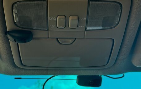 Toyota Land Cruiser Prado 120 рестайлинг, 2009 год, 2 700 000 рублей, 19 фотография