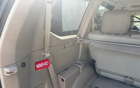 Toyota Land Cruiser Prado 120 рестайлинг, 2009 год, 2 700 000 рублей, 33 фотография