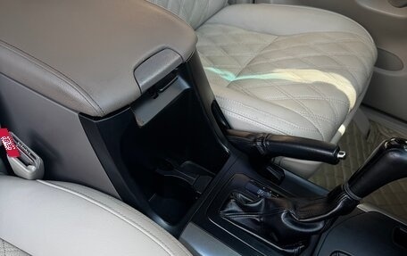 Toyota Land Cruiser Prado 120 рестайлинг, 2009 год, 2 700 000 рублей, 23 фотография