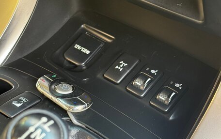 Toyota Land Cruiser Prado 120 рестайлинг, 2009 год, 2 700 000 рублей, 38 фотография