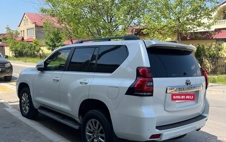 Toyota Land Cruiser Prado 150 рестайлинг 2, 2019 год, 6 200 000 рублей, 4 фотография
