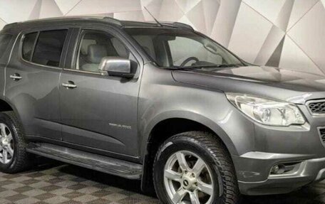 Chevrolet TrailBlazer II, 2013 год, 2 300 000 рублей, 3 фотография