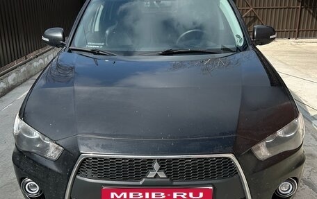 Mitsubishi Outlander III рестайлинг 3, 2011 год, 1 159 000 рублей, 2 фотография