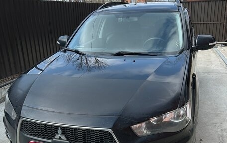 Mitsubishi Outlander III рестайлинг 3, 2011 год, 1 159 000 рублей, 3 фотография