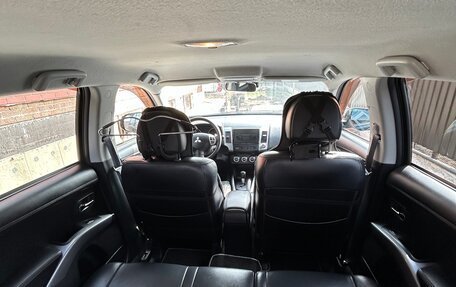 Mitsubishi Outlander III рестайлинг 3, 2011 год, 1 159 000 рублей, 11 фотография