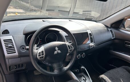 Mitsubishi Outlander III рестайлинг 3, 2011 год, 1 159 000 рублей, 8 фотография