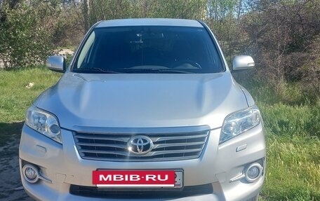 Toyota RAV4, 2011 год, 1 530 000 рублей, 2 фотография