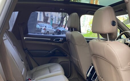 Porsche Cayenne III, 2011 год, 1 950 000 рублей, 16 фотография