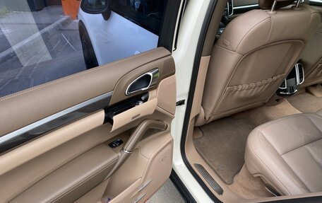 Porsche Cayenne III, 2011 год, 1 950 000 рублей, 19 фотография