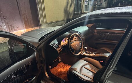 Mercedes-Benz E-Класс, 2004 год, 1 240 000 рублей, 6 фотография