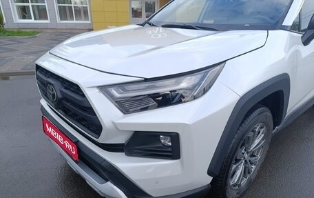 Toyota RAV4, 2024 год, 4 250 000 рублей, 7 фотография
