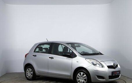 Toyota Yaris III рестайлинг, 2009 год, 630 000 рублей, 3 фотография