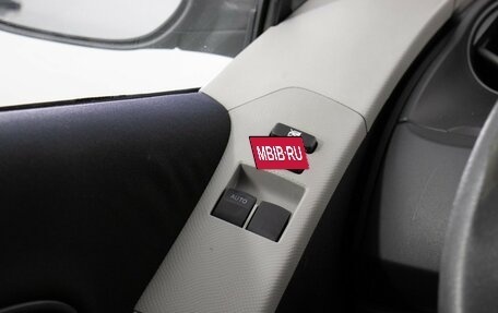 Toyota Yaris III рестайлинг, 2009 год, 630 000 рублей, 16 фотография