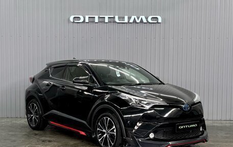 Toyota C-HR I рестайлинг, 2017 год, 1 947 000 рублей, 3 фотография