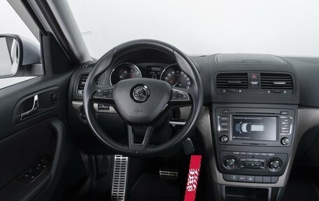 Skoda Yeti I рестайлинг, 2014 год, 1 784 000 рублей, 12 фотография