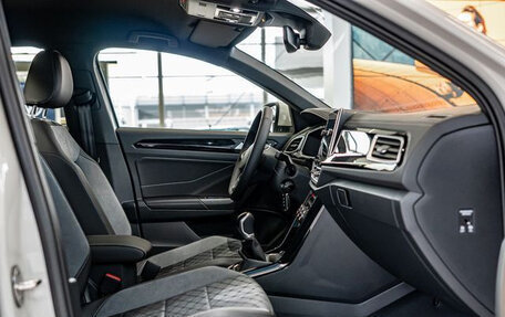 Volkswagen T-Roc I, 2025 год, 6 990 000 рублей, 13 фотография