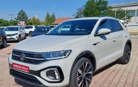 Volkswagen T-Roc I, 2025 год, 6 990 000 рублей, 1 фотография