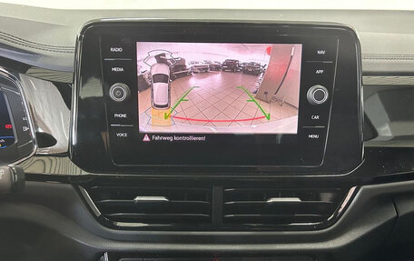 Volkswagen T-Roc I, 2025 год, 6 990 000 рублей, 17 фотография