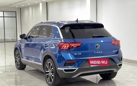Volkswagen T-Roc I, 2022 год, 1 553 123 рублей, 5 фотография