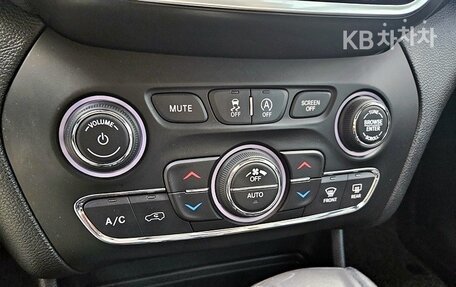 Jeep Cherokee, 2020 год, 2 190 000 рублей, 11 фотография