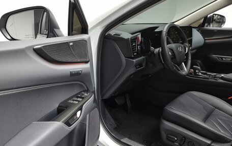 Lexus NX, 2024 год, 6 255 777 рублей, 5 фотография