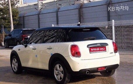 MINI Hatch, 2021 год, 1 990 000 рублей, 3 фотография